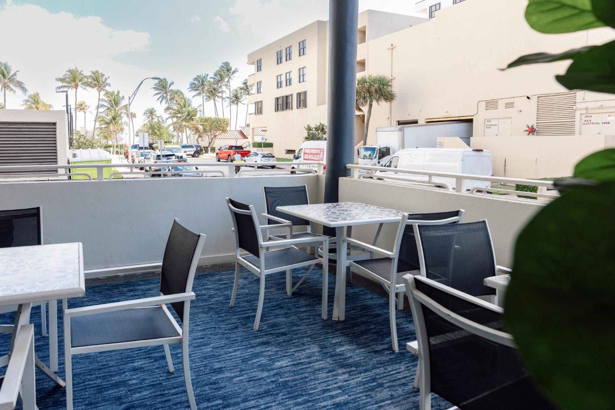 Lorraine Hotel Miami Beach Exterior photo